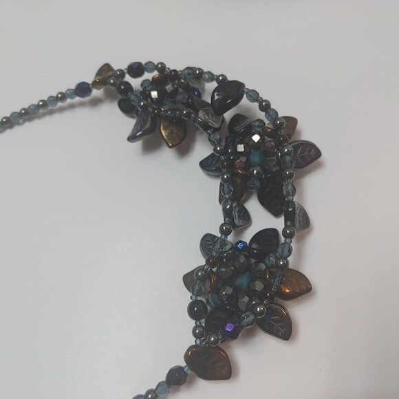 Polished Stone Flower bouquet pendant w/ purple blue black bead accents Necklace - Picture 8 of 9